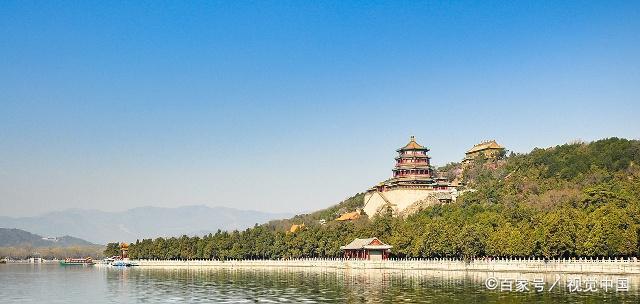 中秋北京迎游园高峰颐和园动物园天坛人最多
