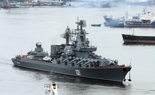 俄黑海舰队“莫斯科”号导弹巡洋舰