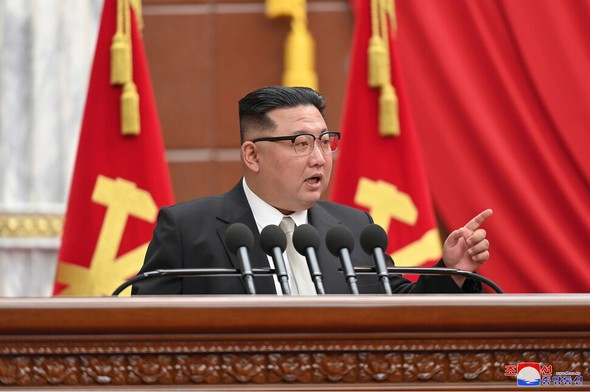 金正恩在劳动党第八届中央委员会第六次全体会议扩大会议（2022年12月26日-31日）上表示，韩国是毋庸置疑的 ...